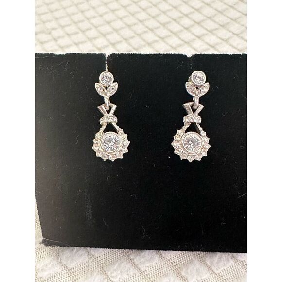 Silver tone earrings - Picture 1 of 3
